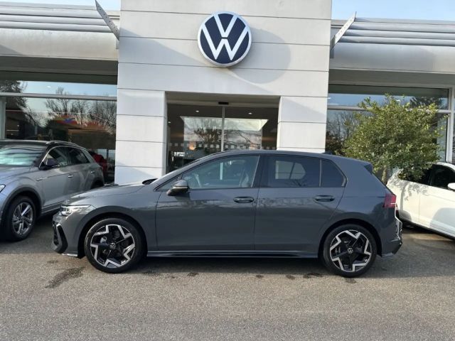 Volkswagen Golf 1.5 eTSI DSG Plus R-Line