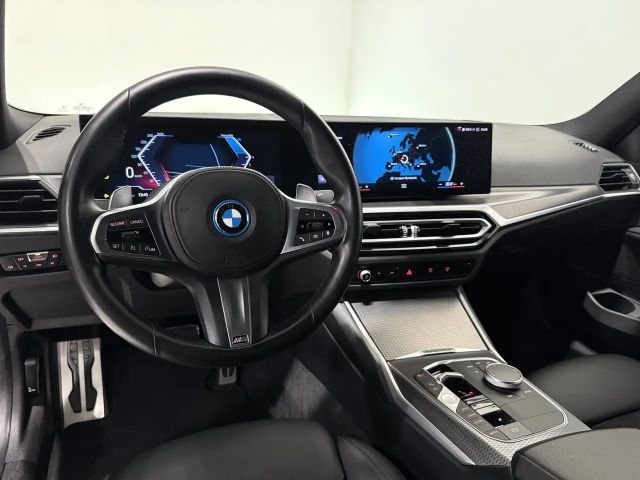 BMW 320 320e M-Sport Sedan