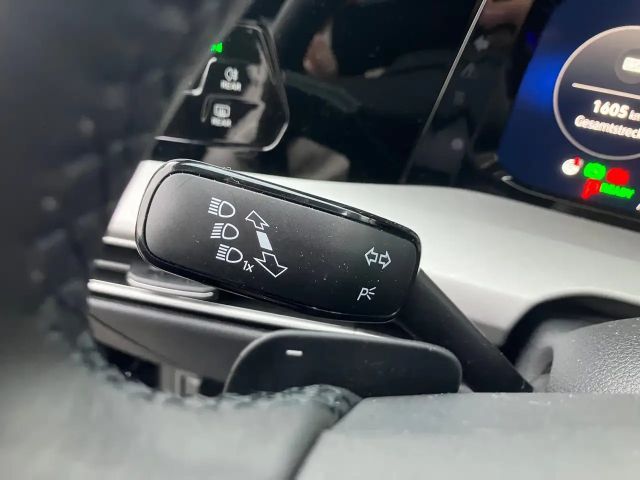 Volkswagen Golf Business DSG Variant