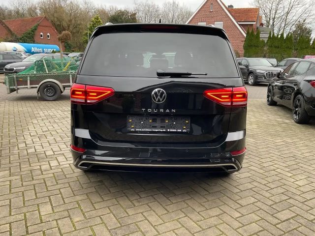 Volkswagen Touran 1.5 TSI DSG R-Line