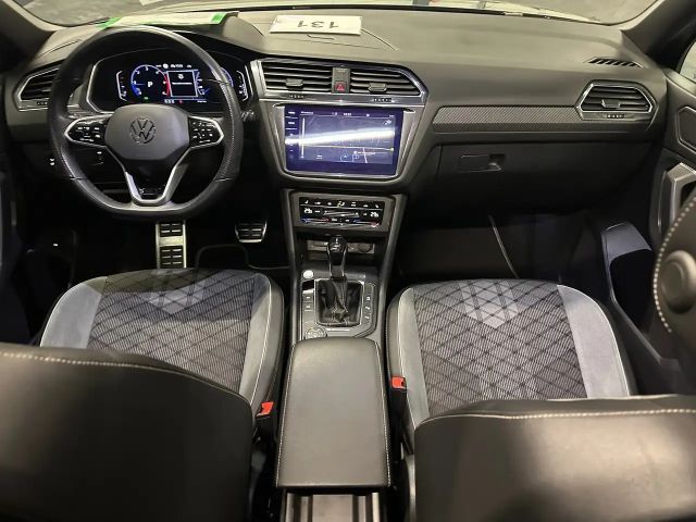 Volkswagen Tiguan Allspace IQ.Drive R-Line
