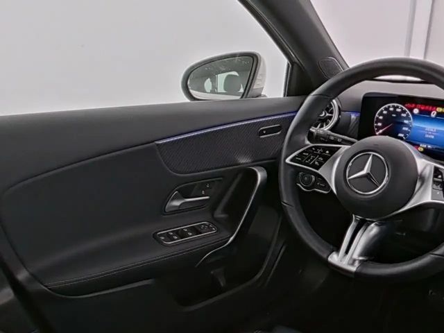 Mercedes-Benz A 200 Progressive