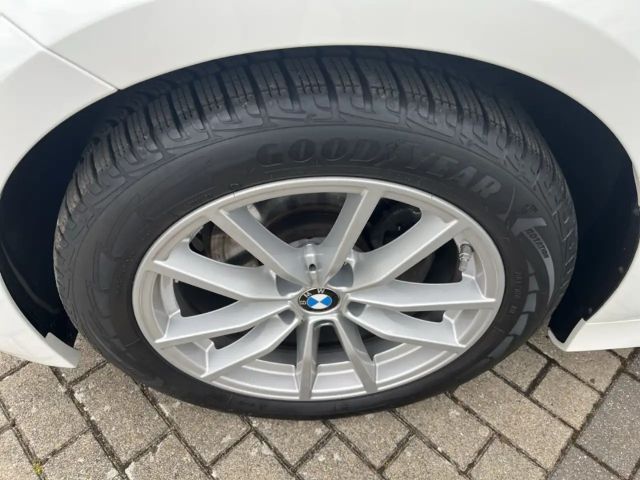 BMW 320 320d M-Sport Touring