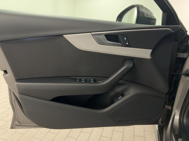 Audi A4 40 TDI S-Tronic Sedan