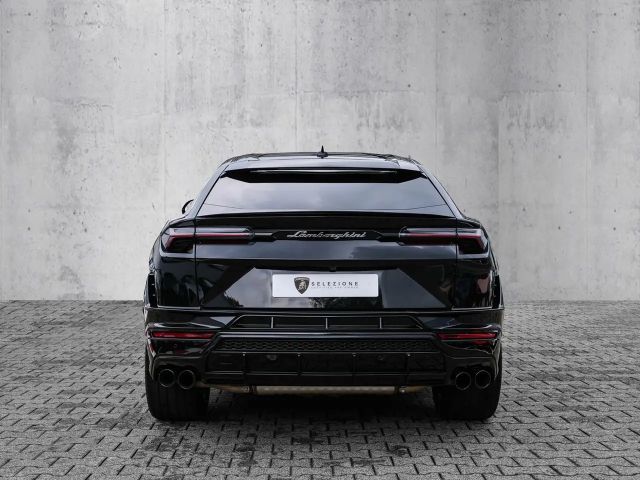 Lamborghini Urus S