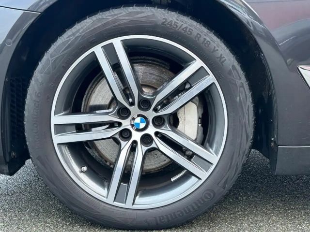 BMW 530 530i Luxury Line Touring xDrive