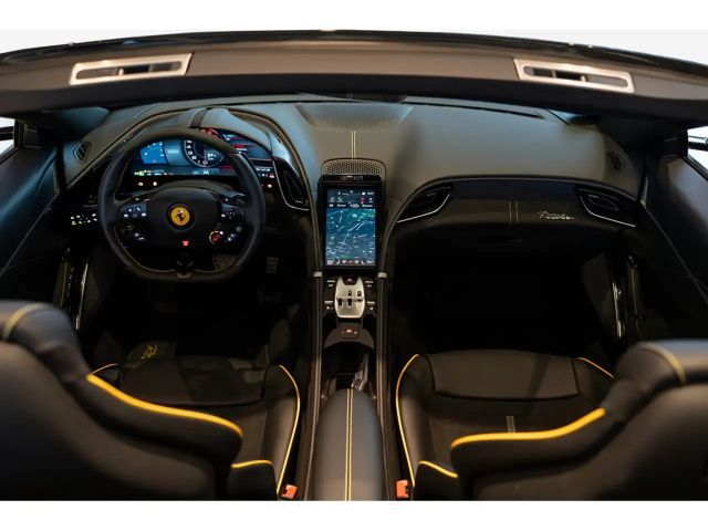 Ferrari Roma Spider