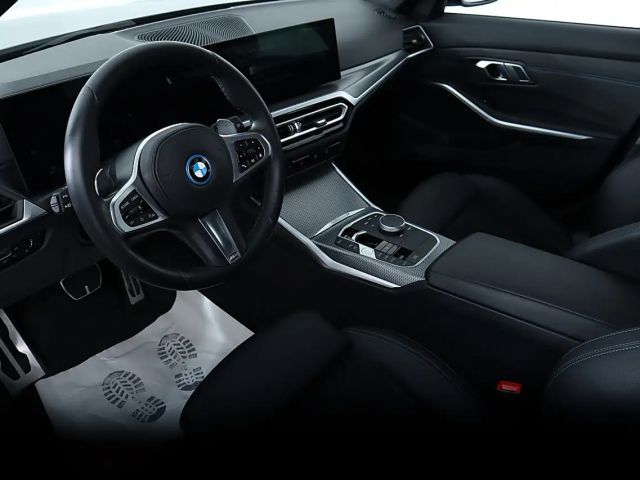 BMW 330 330e Touring