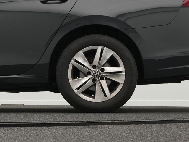 Volkswagen Golf 1.5 TSI Life Variant