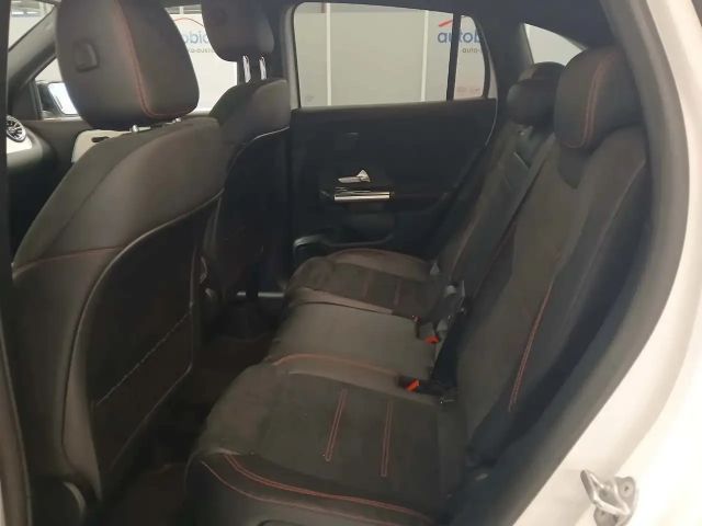 Mercedes-Benz GLA 250 AMG Line