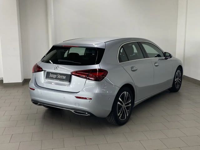 Mercedes-Benz A 180 Progressive