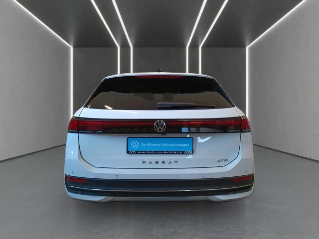 Volkswagen Passat 1.5 eTSI Business DSG