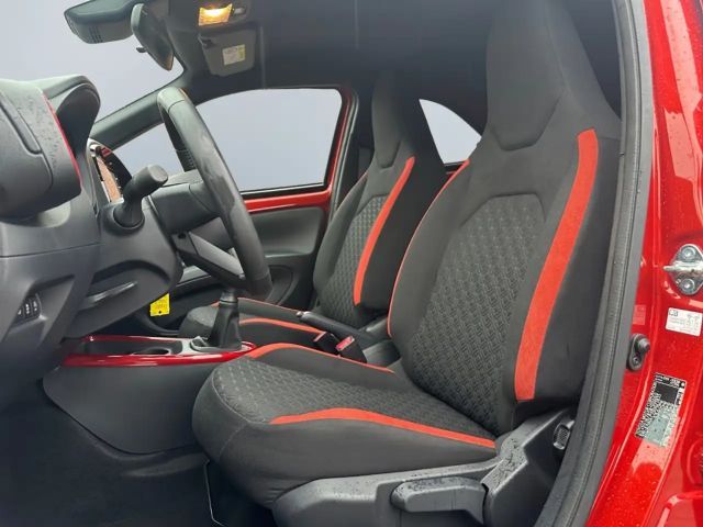 Toyota Aygo X Bi-Tone Hatchback Pulse