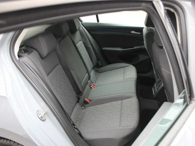 Volkswagen Golf 2.0 TDI DSG Golf VIII Life