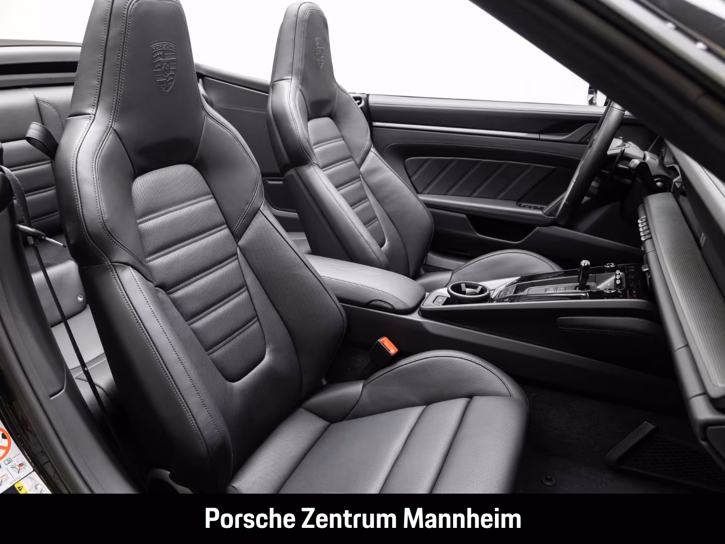 Porsche 911 992 Cabriolet Carrera GTS