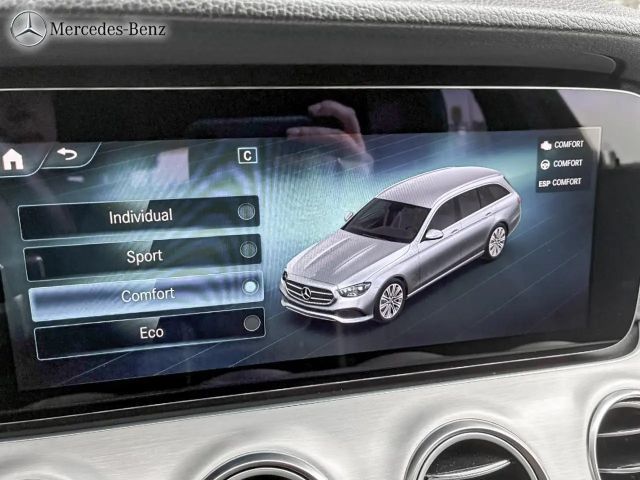 Mercedes-Benz E 220 AVANTGARDE E 220 d Estate