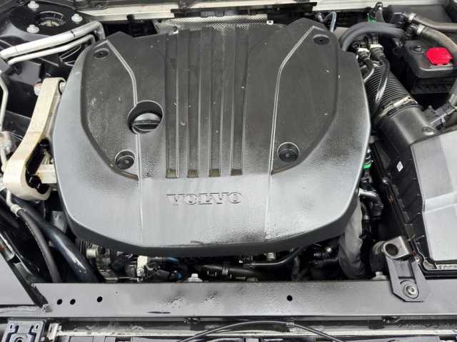 Volvo XC60 Dark Plus