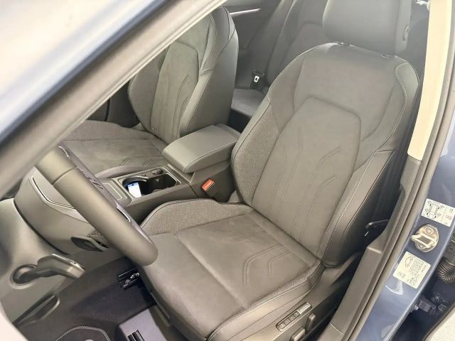 Volkswagen Golf Business DSG Variant