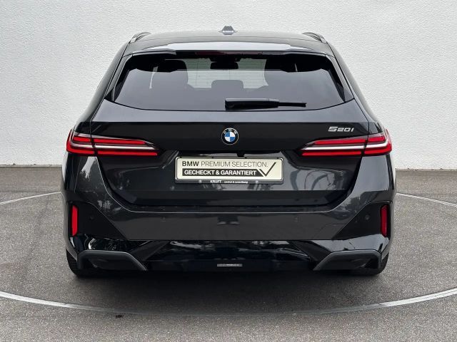 BMW 520 520i M-Sport Touring
