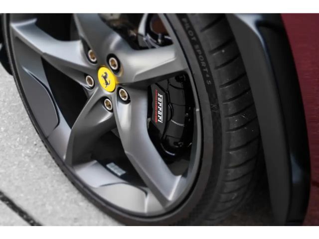 Ferrari Purosangue *Matrix-LED*360°-Kamera*Burmester*Privacy*