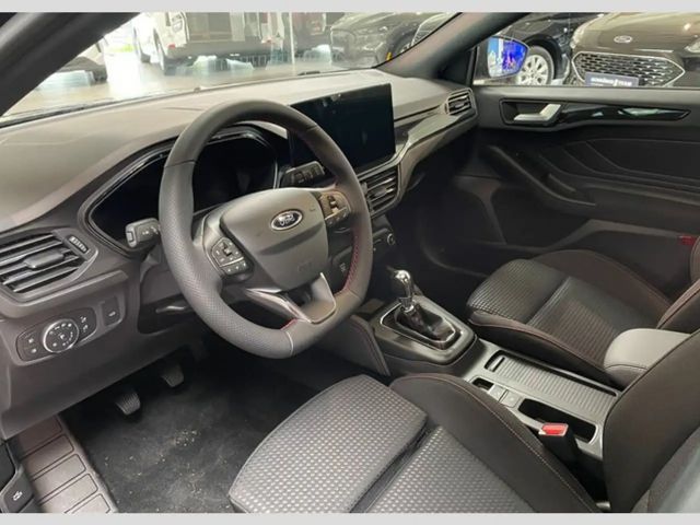 Ford Focus ST Line Wagon