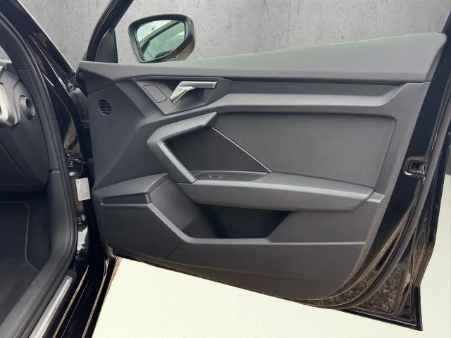 Audi A3 30 TFSI S-Tronic Sedan