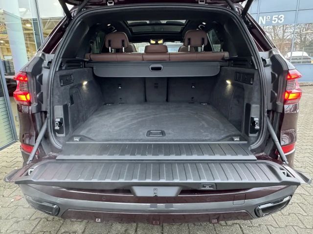 BMW X5 Individual M50i