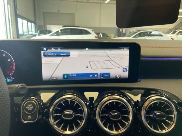 Mercedes-Benz CLA 180 CLA