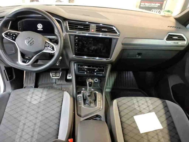 Volkswagen Tiguan 1.5 TSI DSG R-Line