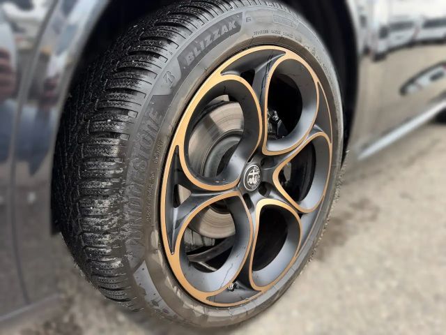 Alfa Romeo Stelvio Q4