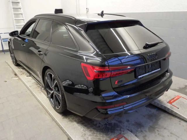 Audi S6 Avant