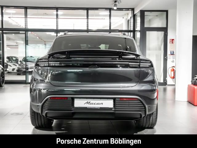 Porsche Macan 4