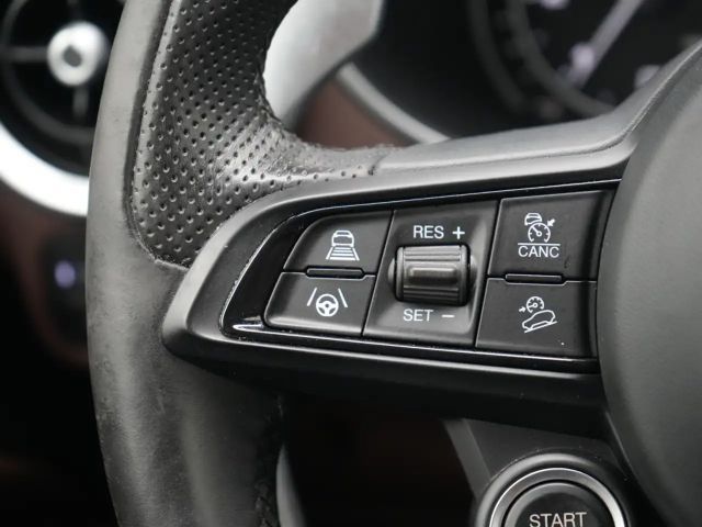 Alfa Romeo Stelvio Q4 Veloce