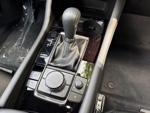 Mazda 3 2.5L SkyActiv e-Skyactiv