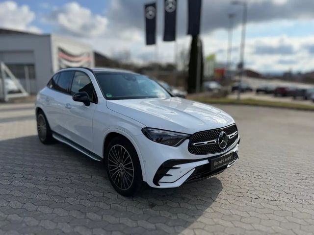Mercedes-Benz GLC 300 4MATIC AMG Line