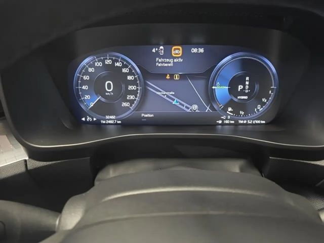 Volvo XC40 Core Recharge T4