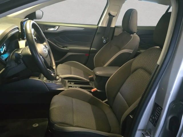 Ford Focus Cool & Connect EcoBoost Wagon