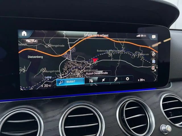 Mercedes-Benz E 300 AVANTGARDE Sedan