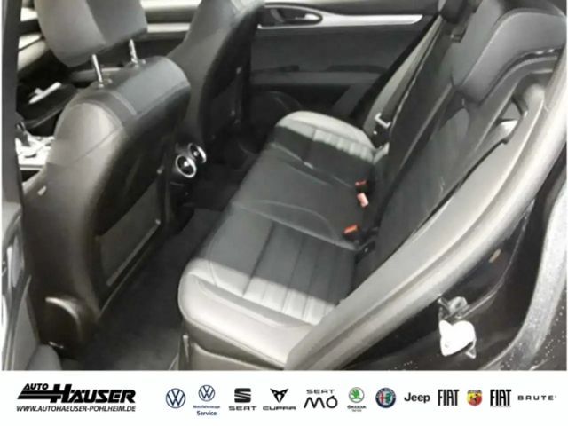 Alfa Romeo Stelvio AT8 Q4 Veloce