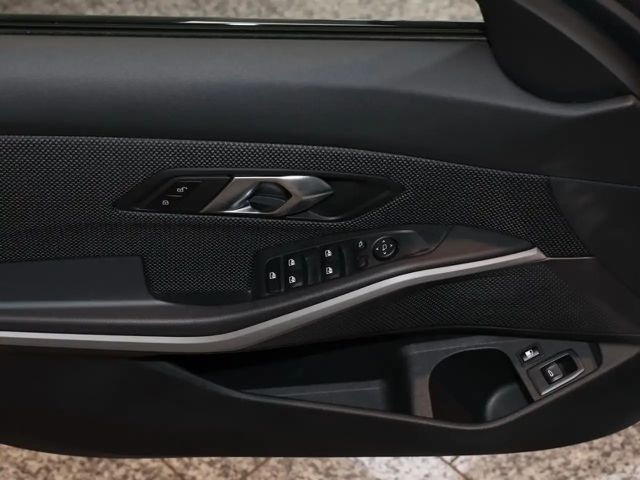 BMW 320 320e Touring xDrive