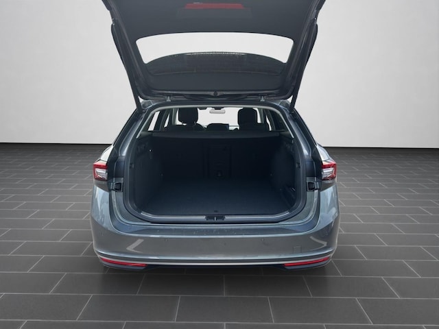 Skoda Superb Combi iV