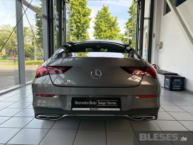 Mercedes-Benz CLA 180 Coupé Progressive