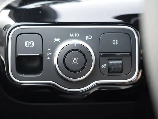 Mercedes-Benz A 200 AMG Line