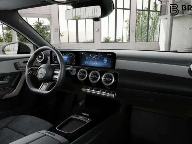 Mercedes-Benz A 220 4MATIC AMG Line
