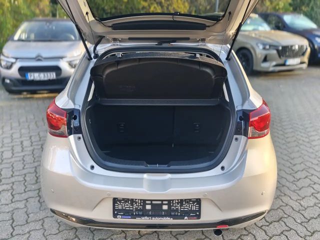 Mazda 2 Homura SkyActiv e-Skyactiv