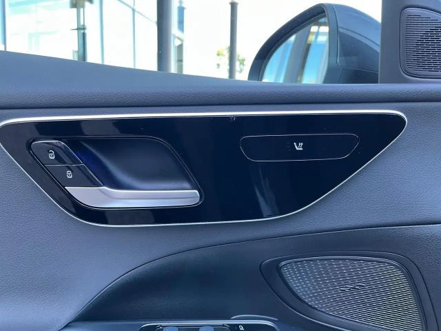 Mercedes-Benz C 180 AVANTGARDE Sedan