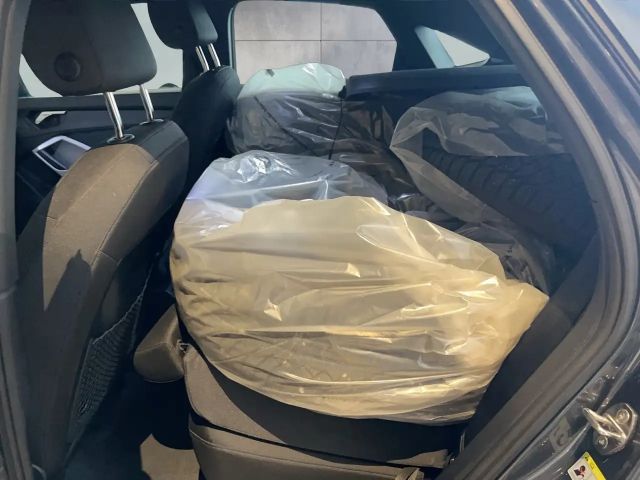 Audi Q3 35 TFSI S-Line