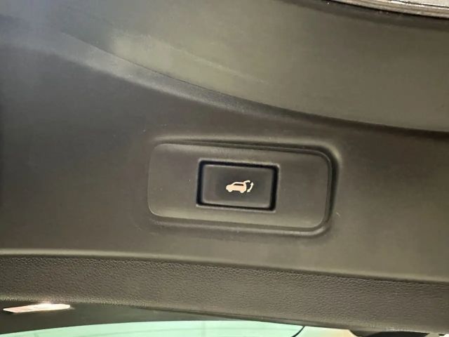 Renault Espace Initiale Paris dCi 190