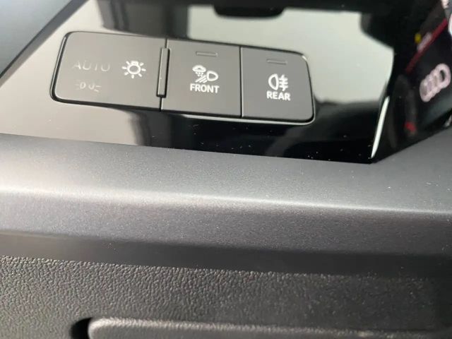 Audi A3 30 TFSI Sedan