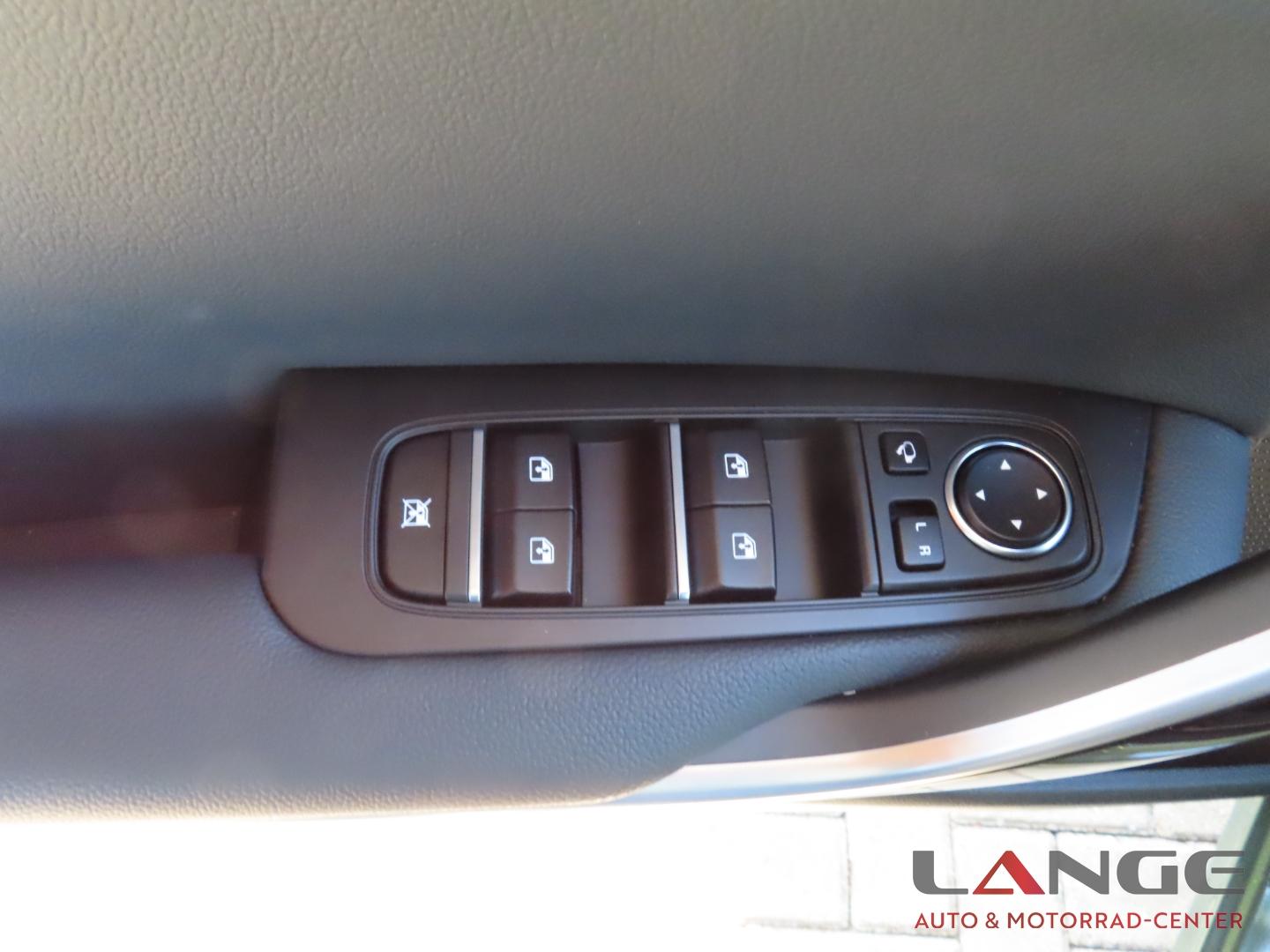 Kia Ceed Ceed 1.5T 140 SPI TEC LEDER Navi Klimaautom SHZ 